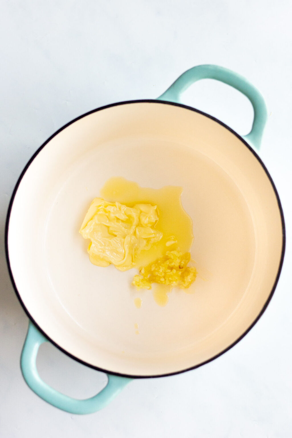 5 Ingredient Creamy White Pasta Sauce Recipe (15 Minutes!)