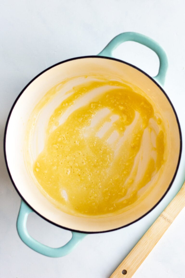 5 Ingredient Creamy White Pasta Sauce Recipe (15 Minutes!)