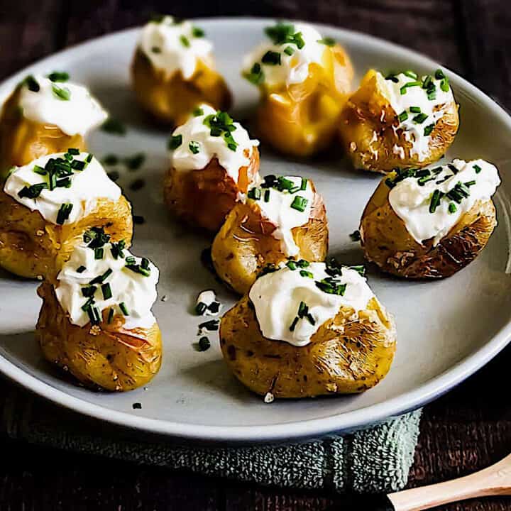 Crispy Baked Mini Potatoes Recipe - Tasty Oven