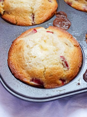 strawberry cream cheese muffin