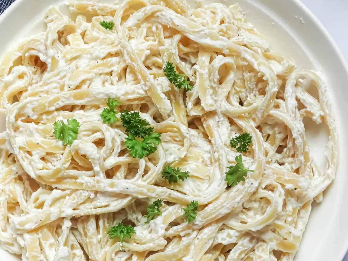 close up of lemon ricotta pasta in a bowl
