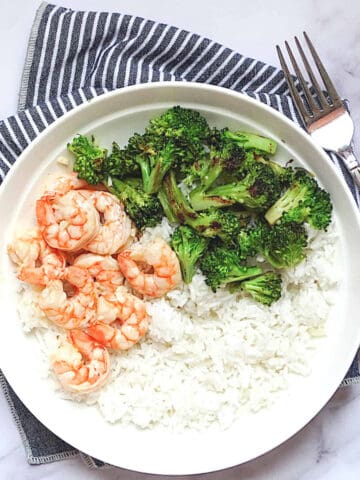 garlic lime shrimp, rice, and broccoli bowl