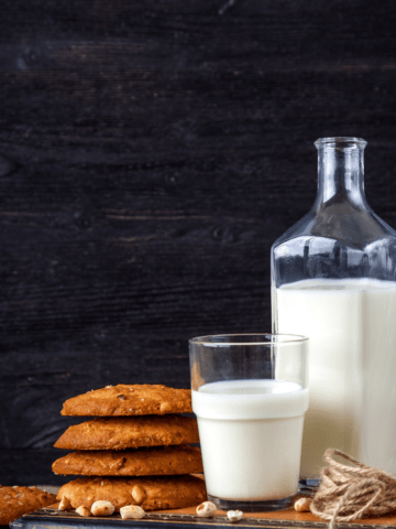 milk alternatives in a jug with cookies