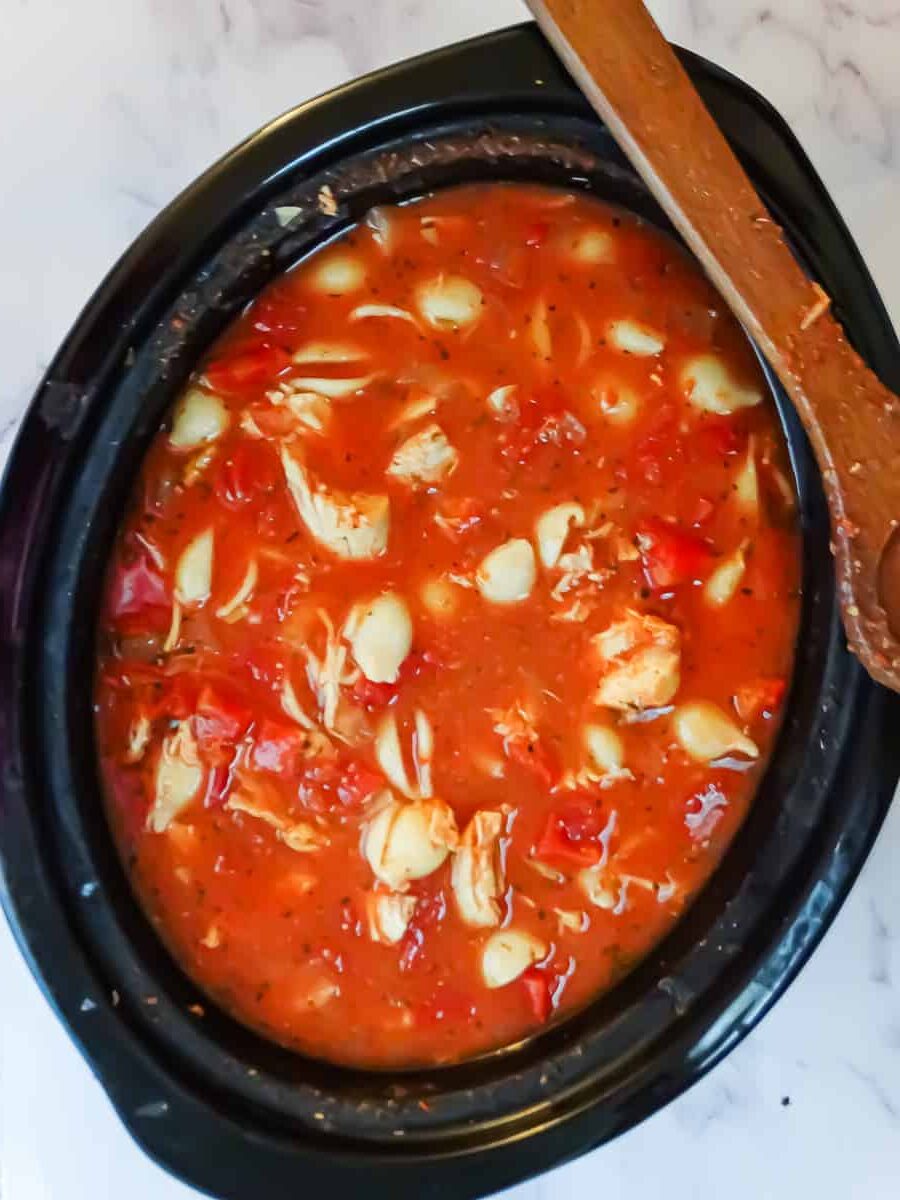 chicken parmesan soup with shell pasta in a crockpot