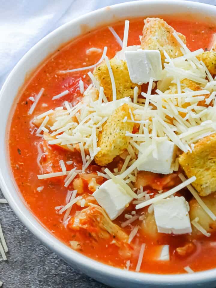 Slow Cooker Chicken Parmesan Soup - Tasty Oven