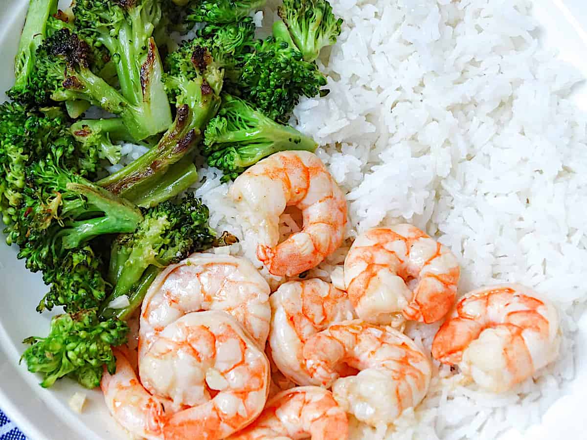 shrimp, broccoli, and rice close up in a plate