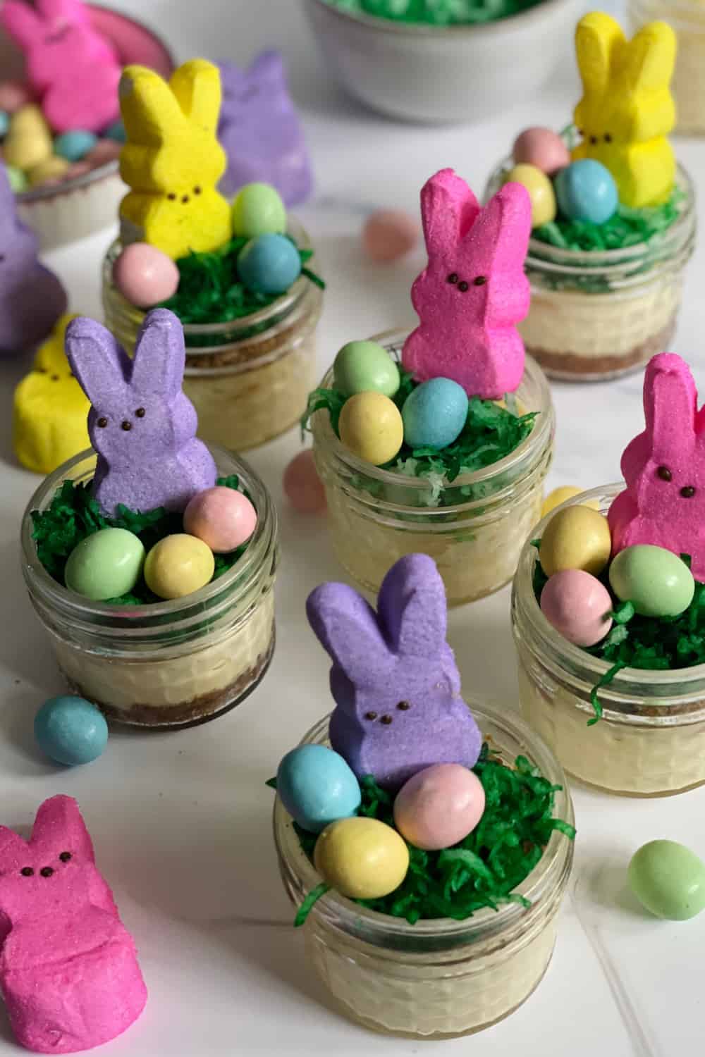 Mini Easter Cheesecakes in Jars (Instant Pot Recipe) - Tasty Oven