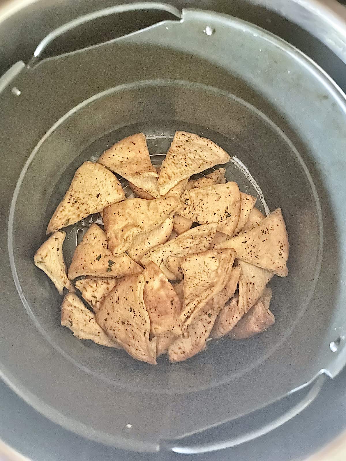air fried pita chips in the basket