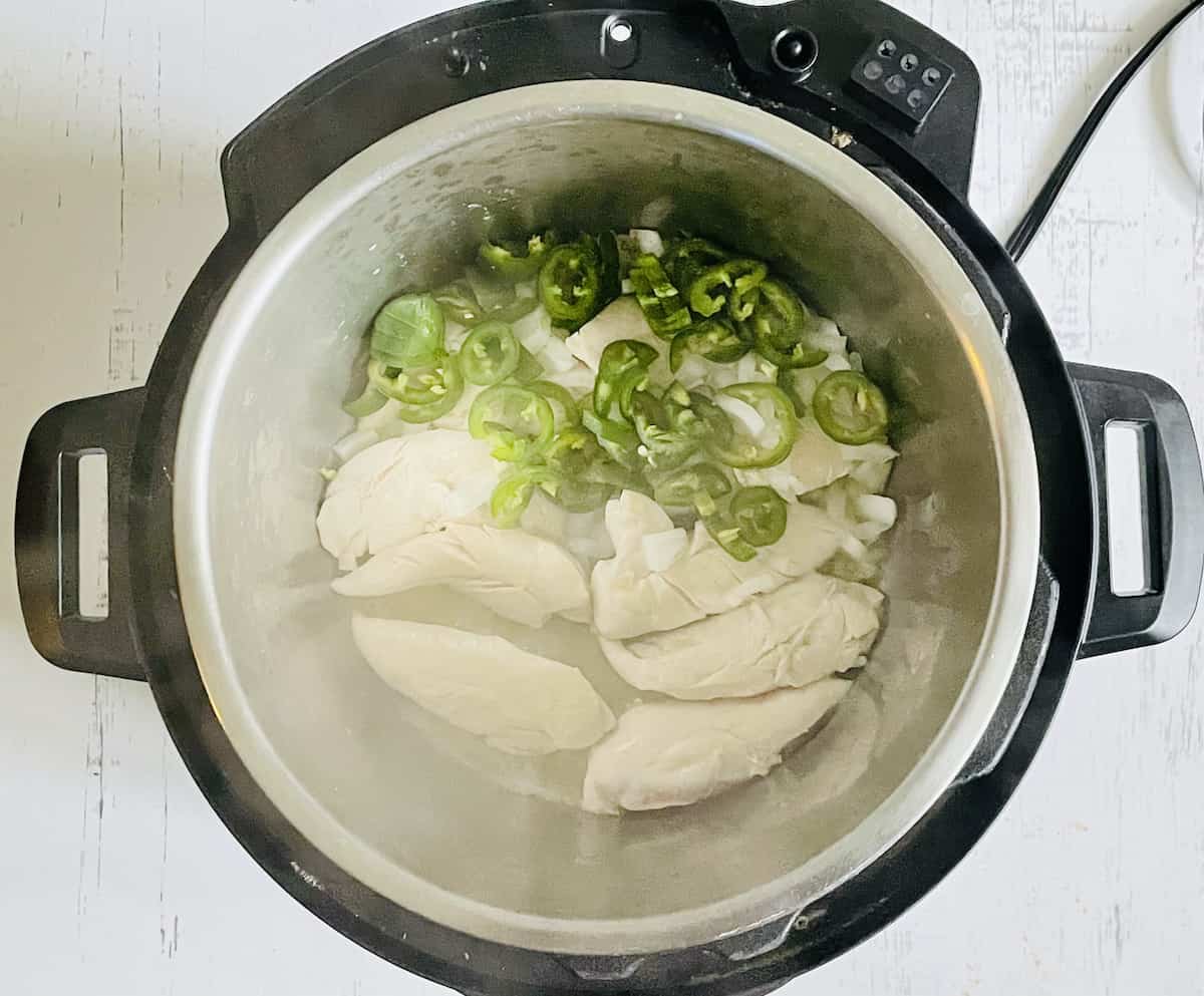 chicken and jalapenos in a pressure cooker