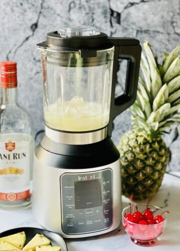 Frozen Piña Colada Cocktail Recipe Using a Blender | Tasty Oven