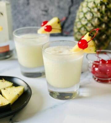 Frozen Piña Colada Cocktail Recipe Using a Blender | Tasty Oven