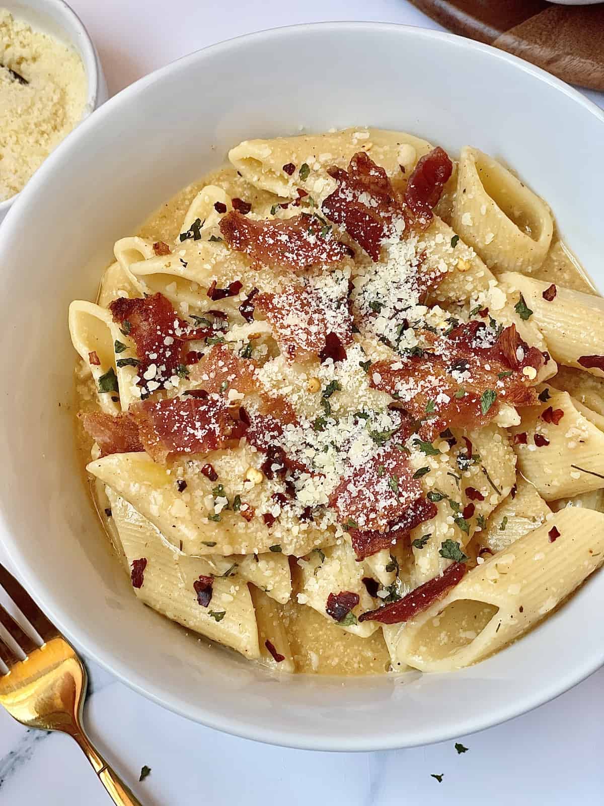 acorn squash pasta in a white bowl