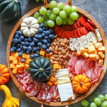 Thanksgiving charcuterie board