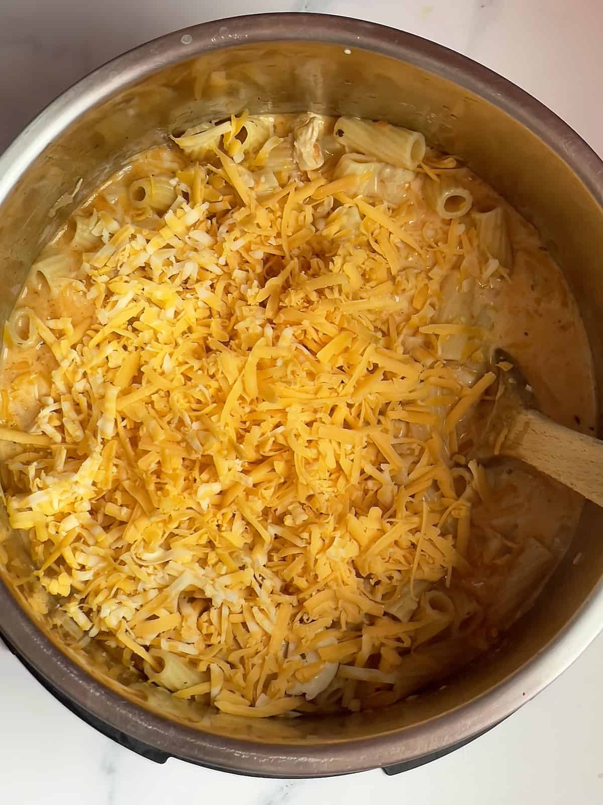 shredded cheddar cheese in the instant pot