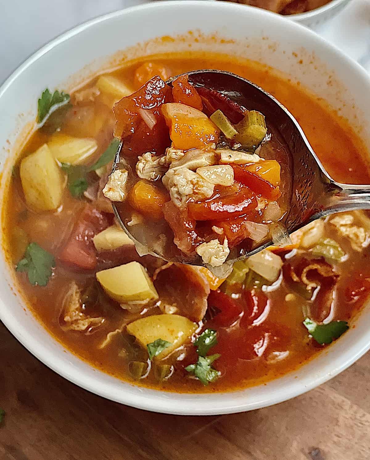 https://tastyoven.com/wp-content/uploads/2022/01/instant-pot-manhattan-clam-chowder-soup-17.jpg