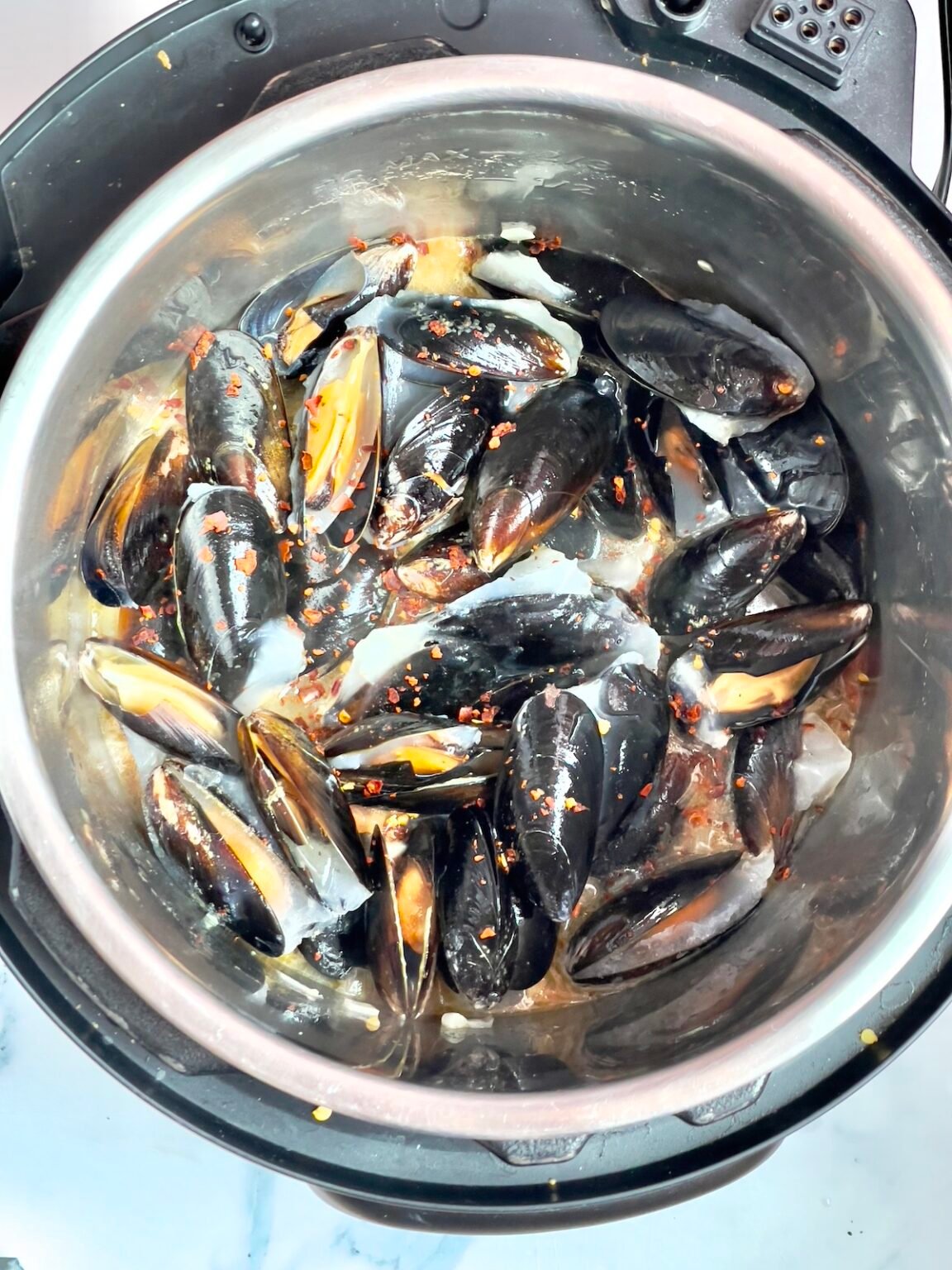 Instant Pot Mussels (Mussels Mariniere) Tasty Oven