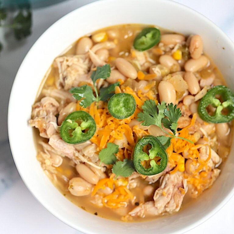 Instant Pot White Chicken Chili – Tasty Oven