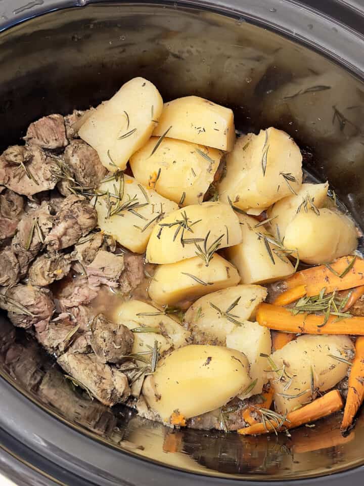 Slow Cooker Lamb Stew – Tasty Oven