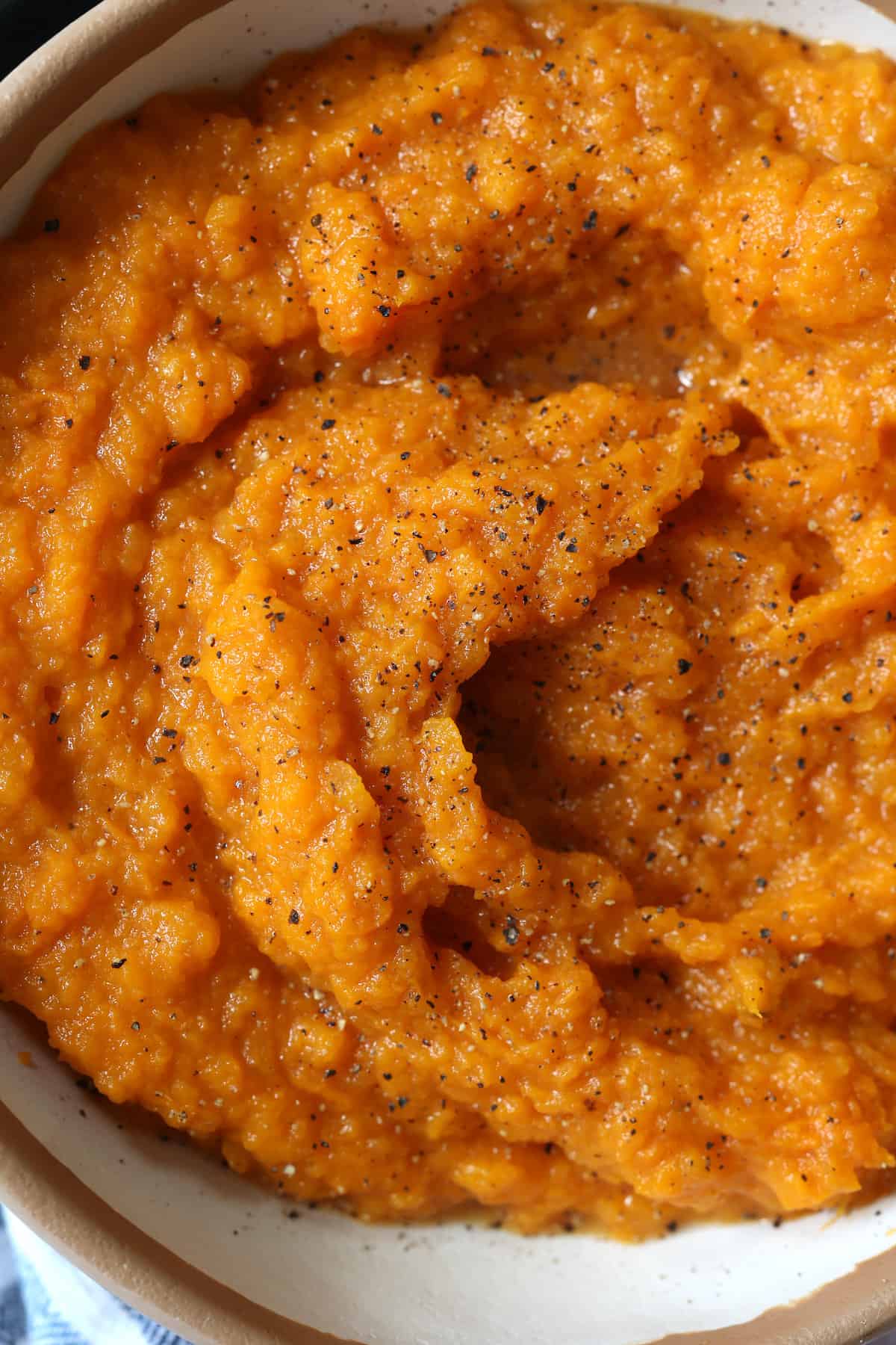 close up of crock pot mashed sweet potatoes