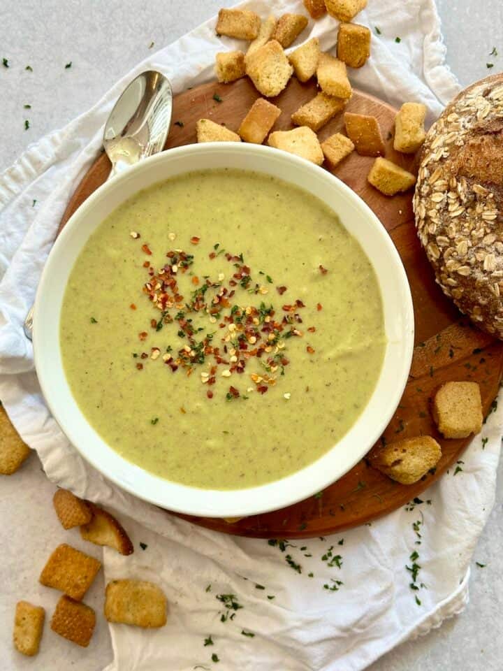 Slow Cooker Leek and Potato Soup – Tasty Oven