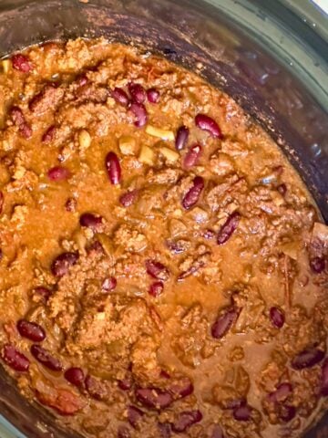 crockpot turkey chili in a slow cooker