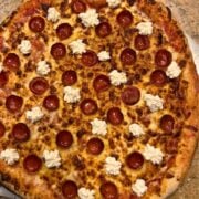 hot honey pepperoni pizza image