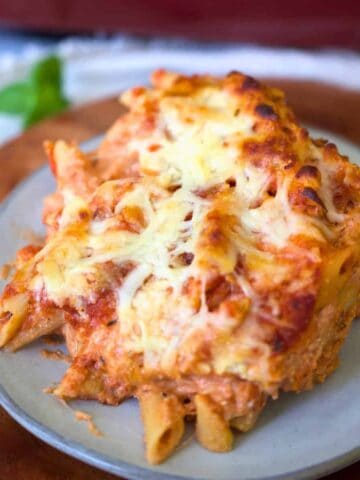meatless baked ziti on a plate